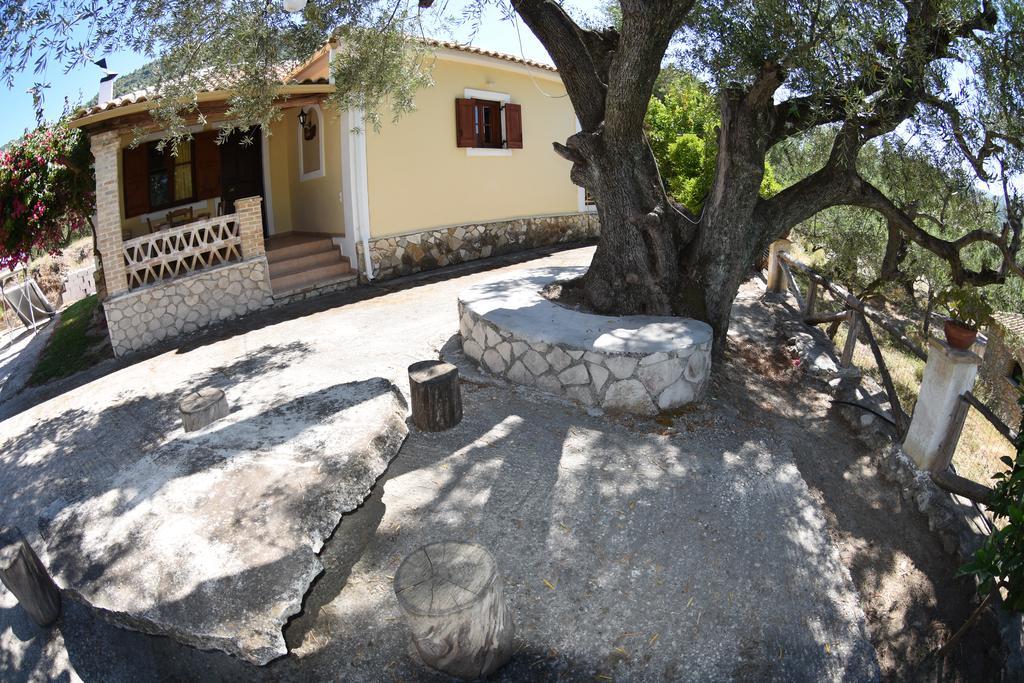 Yannis' Village Keri Esterno foto
